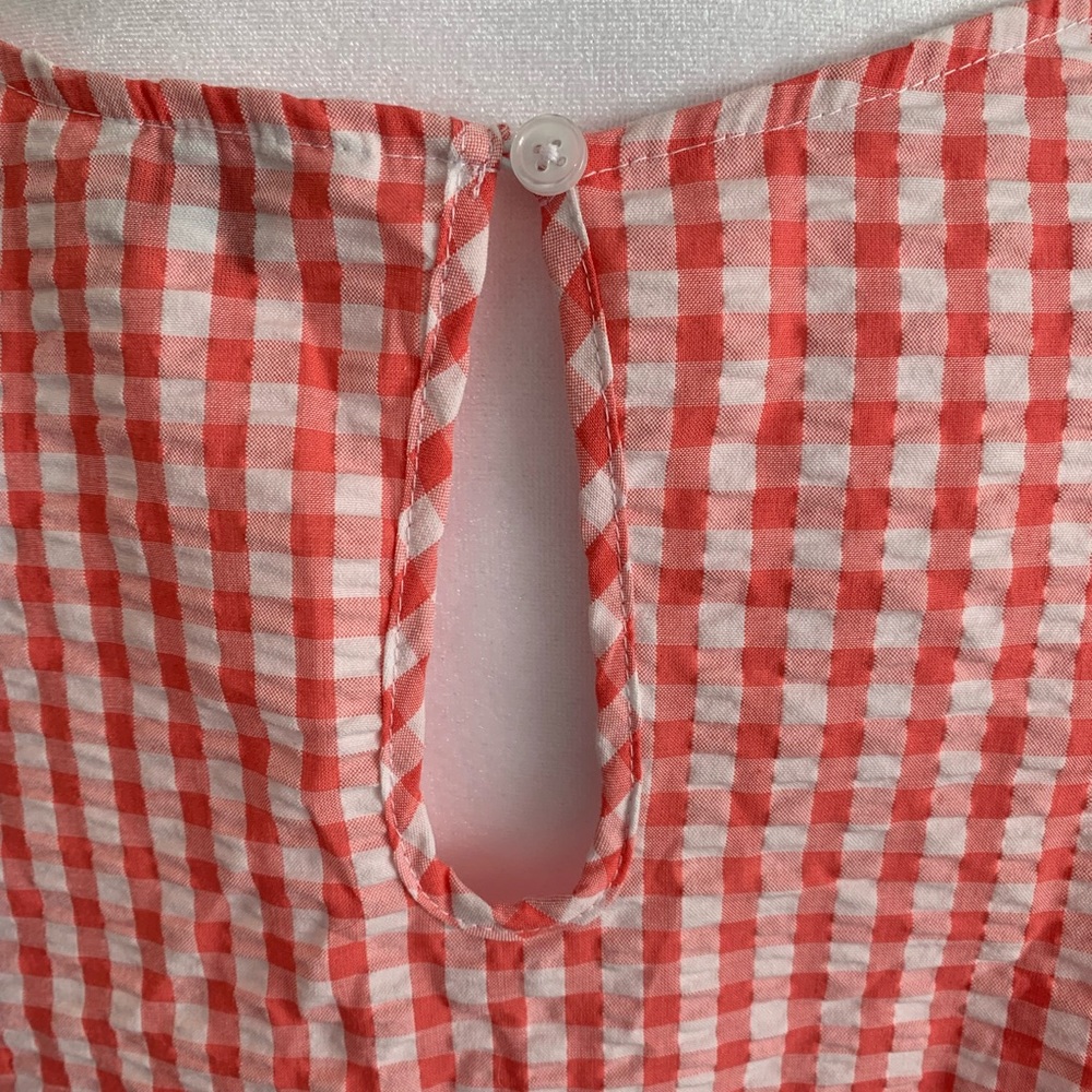 Coral/white gingham top w/keyhole back closure, elbow length sleeves w/bow. NWT - Picture 4 of 6